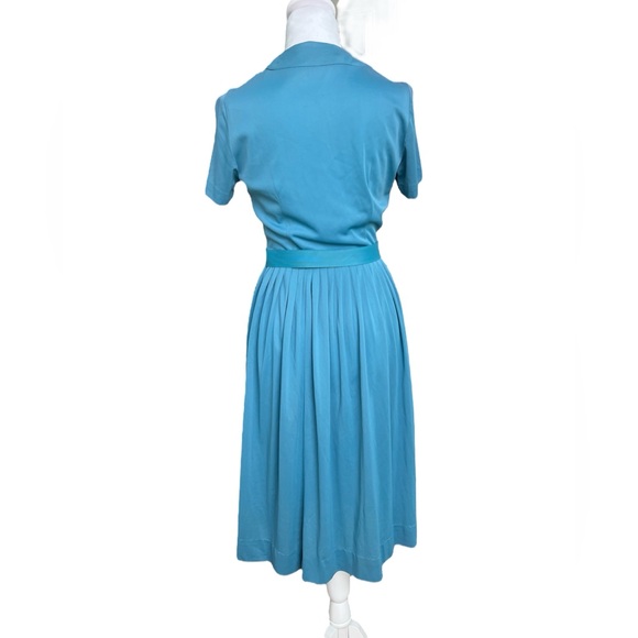 1960s Vintage A-line Shirt Dress with Pleated Skirt - Picture 3 of 7